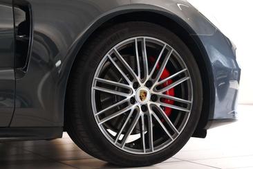 Porsche Panamera GTS — photo 6