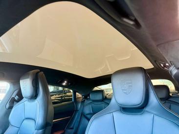 Porsche Taycan 4S — photo 8