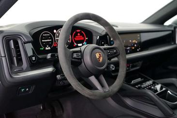 Porsche Cayenne E-Hybrid — photo 20