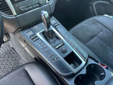 Porsche Macan I S Diesel — photo 14