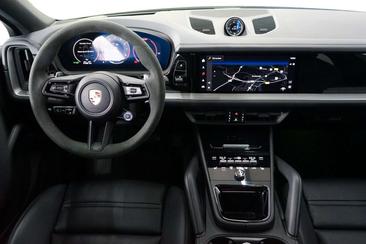 Porsche Cayenne E-Hybrid — photo 23