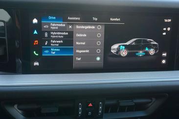 Porsche Cayenne S E-Hybrid — photo 15