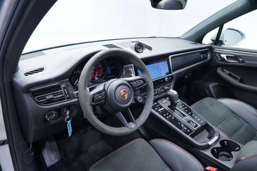 Porsche Macan I GTS — photo 11