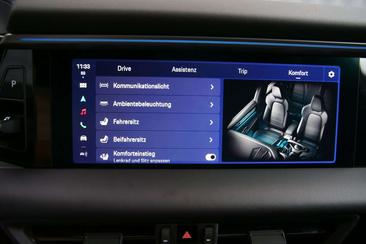 Porsche Macan I 4 Electric — photo 25