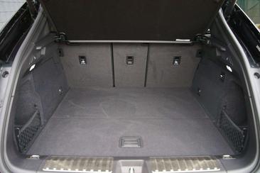 Porsche Macan I 4 Electric — photo 28