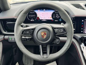 Porsche Panamera GTS — photo 15