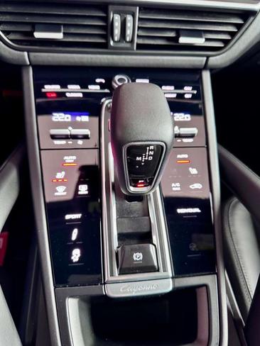 Porsche Cayenne GTS — photo 17