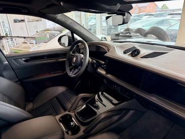 Porsche Cayenne GTS — photo 18