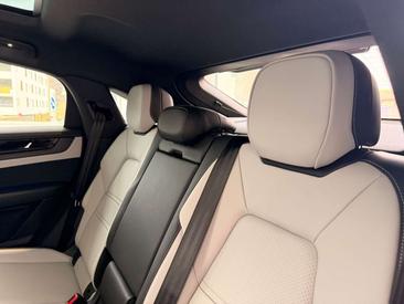 Porsche Cayenne III — photo 18