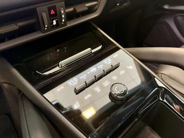 Porsche Cayenne S — photo 17