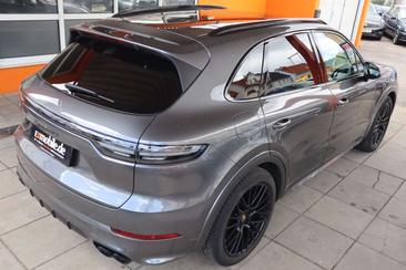 Porsche Cayenne GTS — photo 8