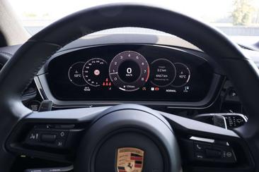 Porsche Cayenne III — photo 15