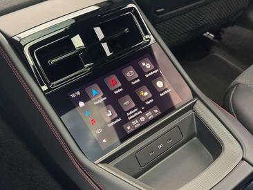 Porsche Panamera GTS — photo 20