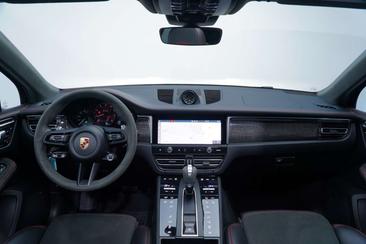 Porsche Macan I GTS — photo 23