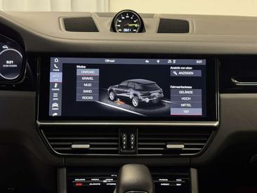 Porsche Cayenne E-Hybrid — photo 9