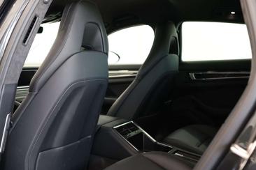 Porsche Panamera GTS — photo 28