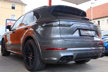 Porsche Cayenne GTS — photo 12