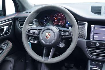 Porsche Macan I GTS — photo 24