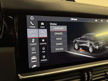 Porsche Cayenne E-Hybrid — photo 14