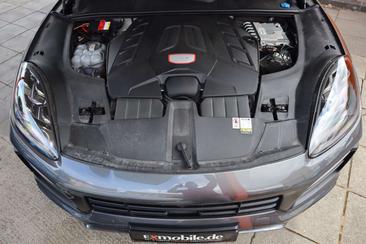 Porsche Cayenne GTS — photo 17