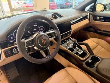Porsche Cayenne E-Hybrid — photo 16
