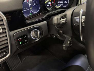 Porsche Cayenne E-Hybrid — photo 16