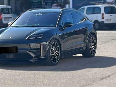 Porsche Macan I Turbo Electric
