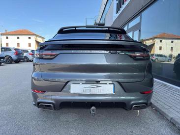 Porsche Cayenne III — photo 6