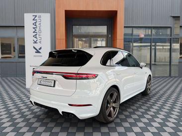 Porsche Cayenne E-Hybrid — photo 25