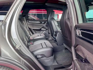 Porsche Cayenne GTS — photo 32
