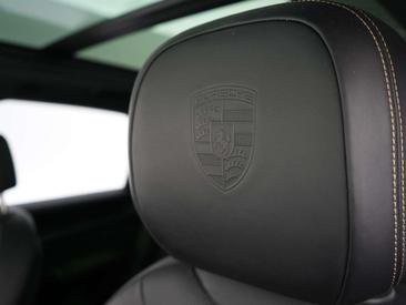 Porsche Cayenne E-Hybrid — photo 17