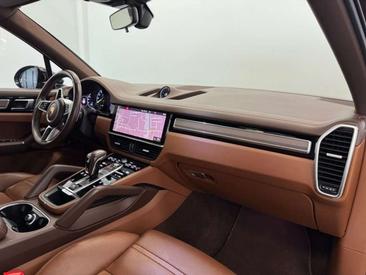 Porsche Cayenne E-Hybrid — photo 12