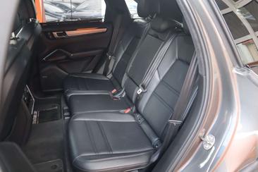 Porsche Cayenne GTS — photo 24