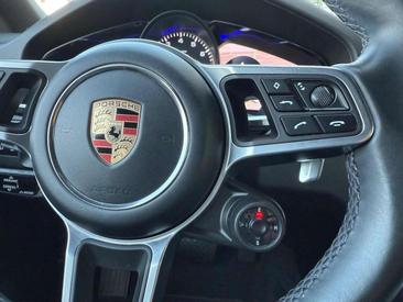 Porsche Cayenne III — photo 13