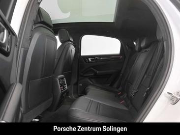 Porsche Cayenne III — photo 18