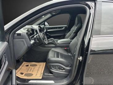 Porsche Cayenne E-Hybrid — photo 8