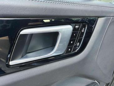 Porsche Cayenne III — photo 15