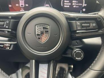 Porsche Macan I Turbo Electric — photo 10