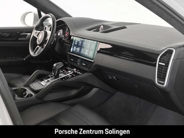 Porsche Cayenne III — photo 22