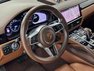 Porsche Cayenne E-Hybrid — photo 17