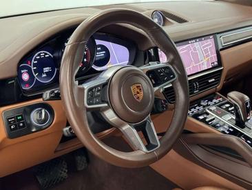 Porsche Cayenne E-Hybrid — photo 18