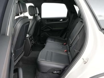 Porsche Cayenne E-Hybrid — photo 27
