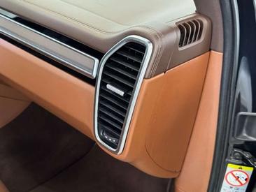 Porsche Cayenne E-Hybrid — photo 29