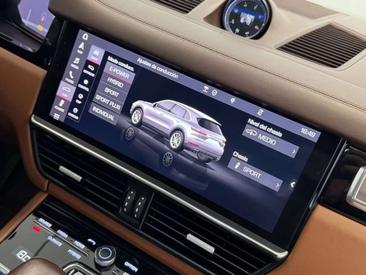 Porsche Cayenne E-Hybrid — photo 32