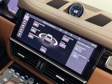Porsche Cayenne E-Hybrid — photo 33