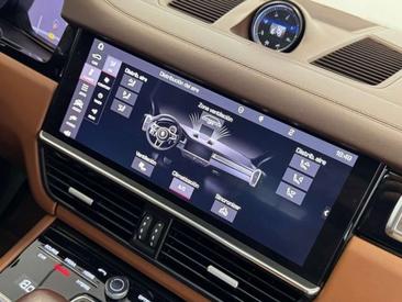 Porsche Cayenne E-Hybrid — photo 34
