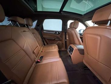 Porsche Cayenne E-Hybrid — photo 38