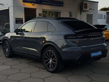 Porsche Macan I 4S Electric — photo 7
