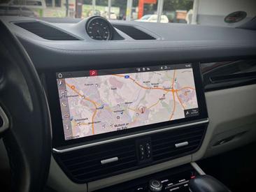 Porsche Cayenne III — photo 21