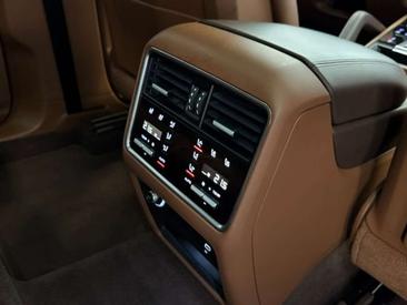 Porsche Cayenne E-Hybrid — photo 40